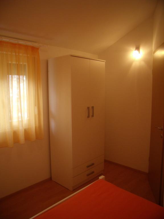 トロギールStari Dvoriアパートメント 部屋 写真